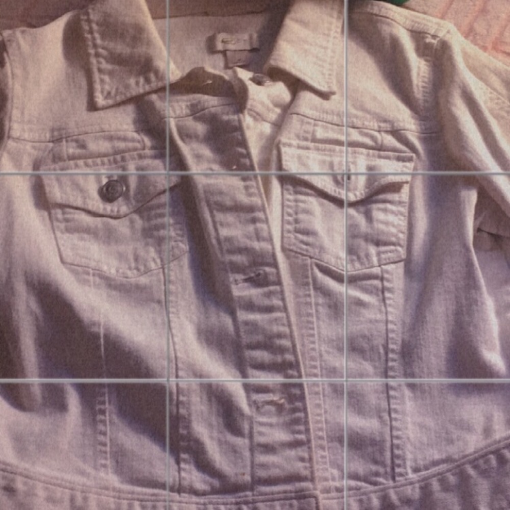 White shortsleeve Jean jacket